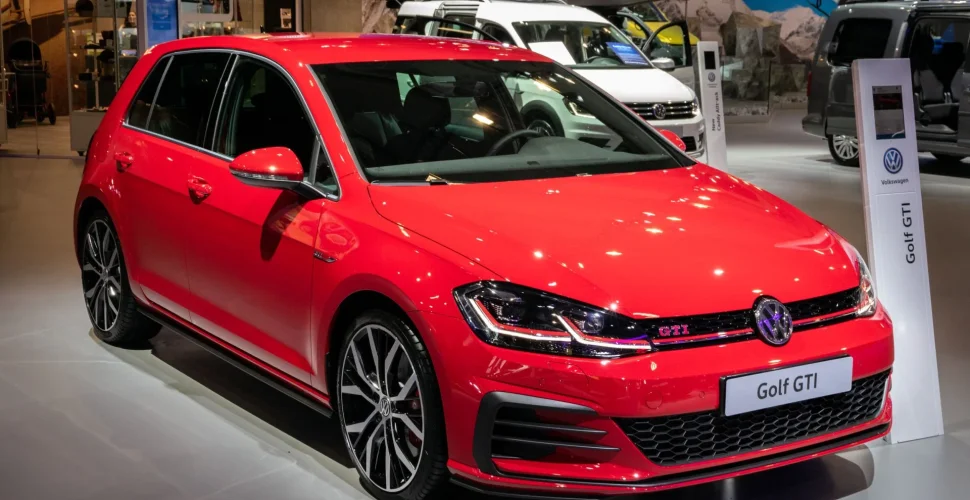 VW GOLF GTI PERFORMANCE