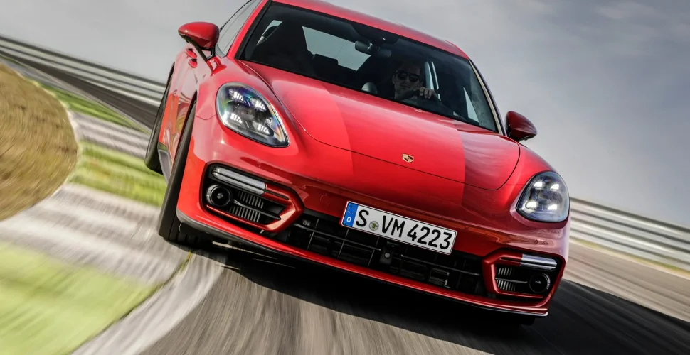 Porsche enthüllt den neuen Panamera - Eine Fusion aus Leistung und Luxus