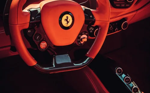 Ferrari SF90 Spider und Ferrari Omologata