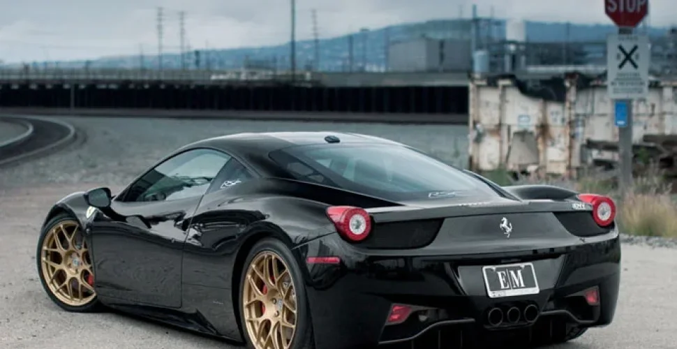 Gib Gummi! Neues Design für den Ferrari 458 Italia